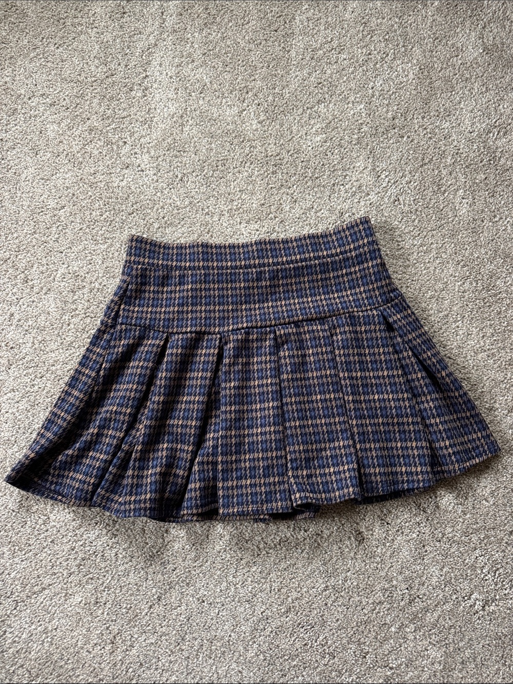 American Eagle Outfitters Navy & Brown Plaid Pleated Skirt